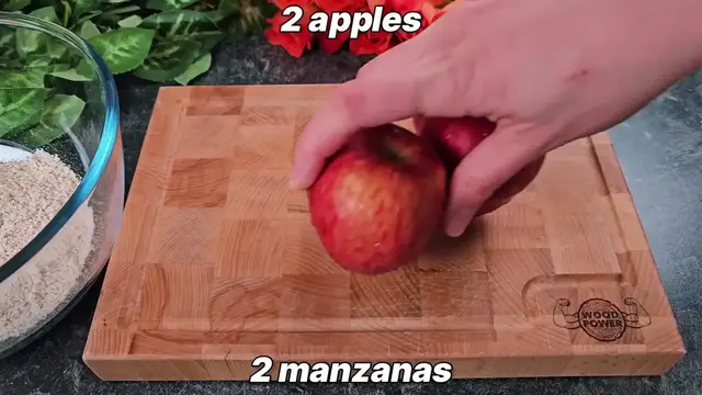 'Video thumbnail for 1 cup oatmeal and 2 apples🍎 Healthy diet cake in 5 minutes_ No sugar_ no flour_(720P_HD)'