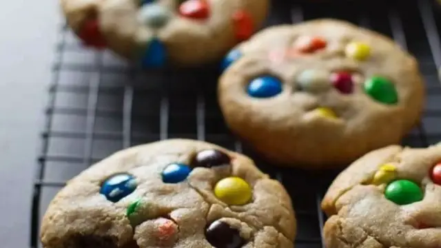 'Video thumbnail for Big Soft M&M Cookies recipe'