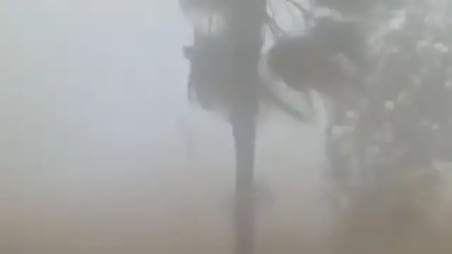 'Video thumbnail for Morocco: Rare sandstorm sweeps across Rabat and Salé'