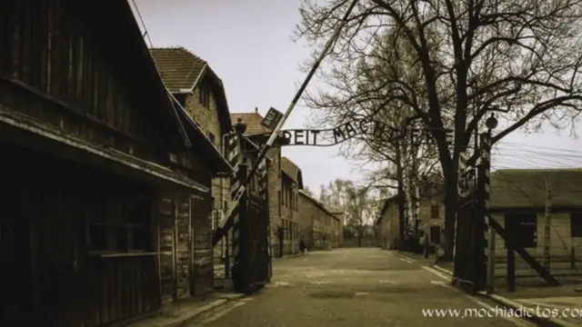 'Video thumbnail for Auschwitz – Birkenau, visitando el infierno'