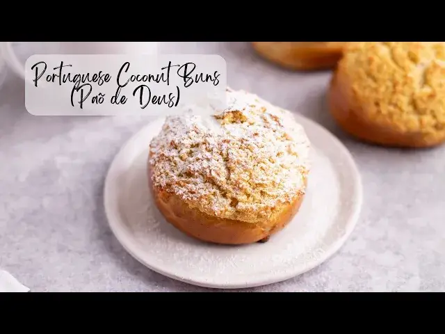 'Video thumbnail for Portuguese Coconut Buns - Paõ de Deus'