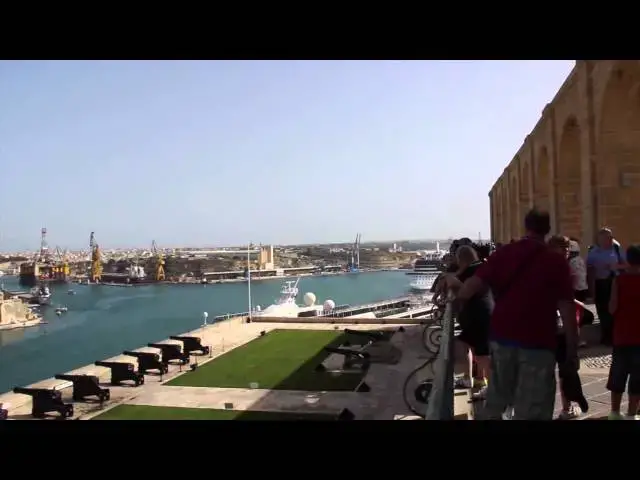 'Video thumbnail for Valletta and Mdina Malta (City Tour Highlights)'