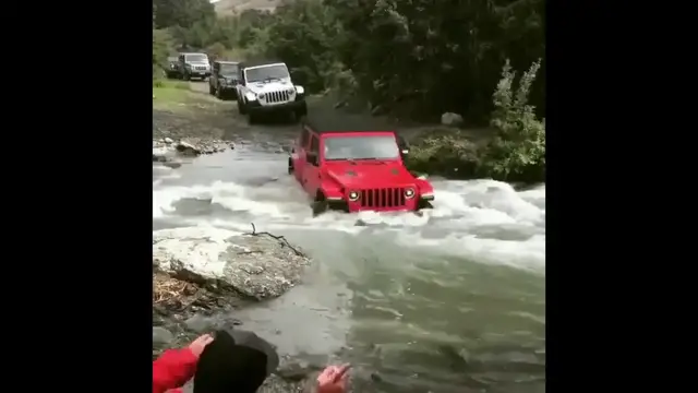 'Video thumbnail for 2018 Wrangler JL testing'