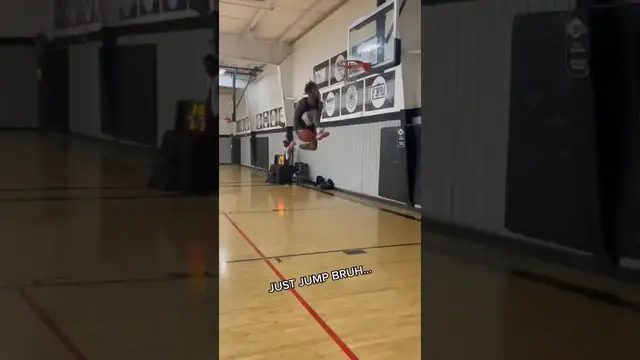 'Video thumbnail for Easy Dunking Tutorial: Jump Shot for Beginners'