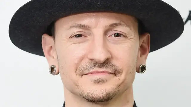 'Video thumbnail for The Untold Truth Of Chester Bennington'