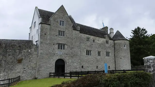 'Video thumbnail for Parkes Castle nahe Sligo | Irland'