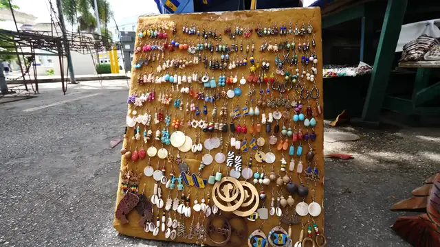 'Video thumbnail for Bajan STREET FOOD and Tour of Bridgetown THE CAPITAL of BARBADOS!!'