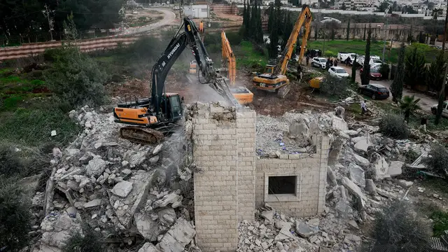 'Video thumbnail for Facebook hosts Israeli ads promoting illegal activity'