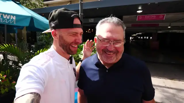 'Video thumbnail for 9 a.m. AMERICAN SOUTHERN BREAKFAST!! Chicken & Waffles + Matador Sandwich in Miami, Florida!!'