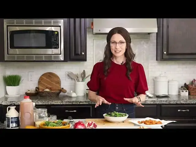 'Video thumbnail for BEST Apple Fall Harvest Salad with Roasted Sweet Potatoes720P HD'