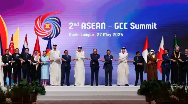 'Video thumbnail for ASEAN summit: Southeast Asian bloc aims to strengthen ties with GCC'