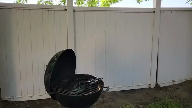'Video thumbnail for He buys $3 cedar fence pickets for this GENIUS front yard idea!'