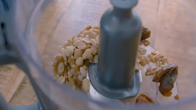 'Video thumbnail for No-Bake Peanut Butter Mousse Cake _ Gluten Free Vegan Desserts(720P_HD)'