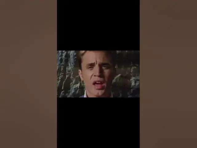 'Video thumbnail for POWER RANGERS: Grupo de jovens usando roupas coladas enfrenta vilão amoeba para salvar o planeta!'