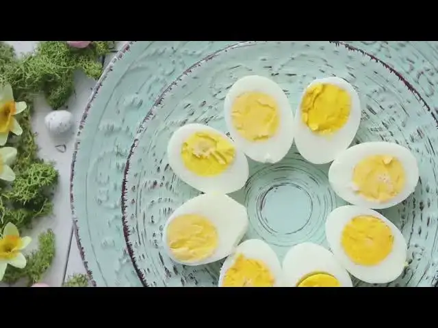 'Video thumbnail for Easy Holiday Appetizers You Can Make Ahead'