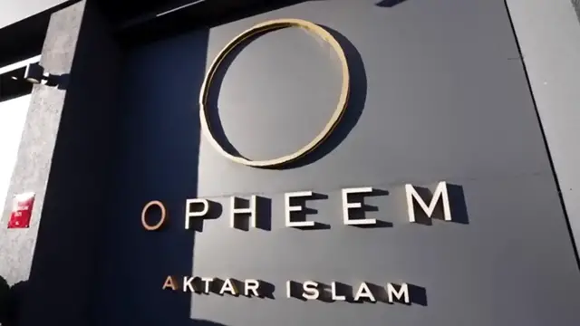 'Video thumbnail for Most Expensive Indian Food In England! Two Michelin Star Indian Fine Dining!'