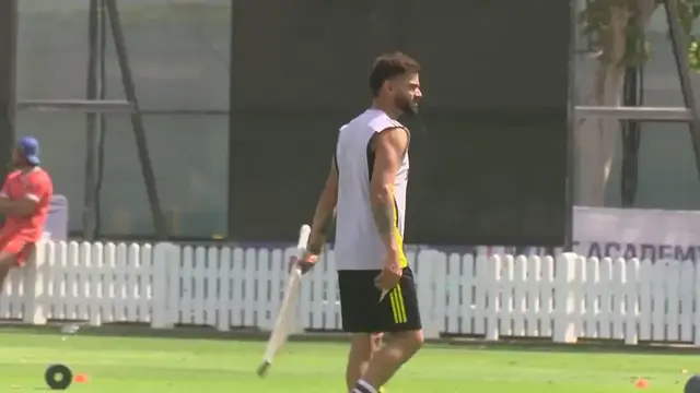 'Video thumbnail for FILE: Extra archive as India star Kohli retires from Test cricket'