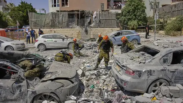 'Video thumbnail for Israel-Iran ceasefire appears to hold amid tensions and diplomatic juggling'