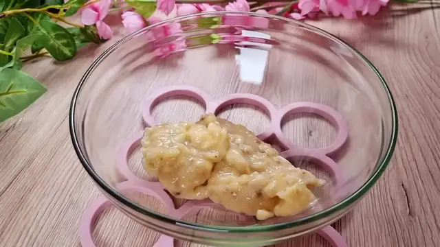 'Video thumbnail for Quick and healthy dessert in 5 minutes_ Try this tasty recipe for breakfast_ No sugar_(720P_HD)'