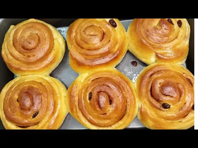 'Video thumbnail for Super simple cinnamon rolls/Chelsea buns/home baked'