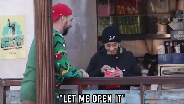 'Video thumbnail for Giving Strangers Expensive Christmas Gifts(720P_HD)'