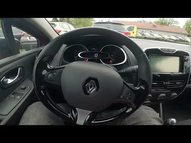 'Video thumbnail for How to Check Traffic Announcements in Renault Clio IV ( 2012 – 2019 ) | Find Traffic Info'