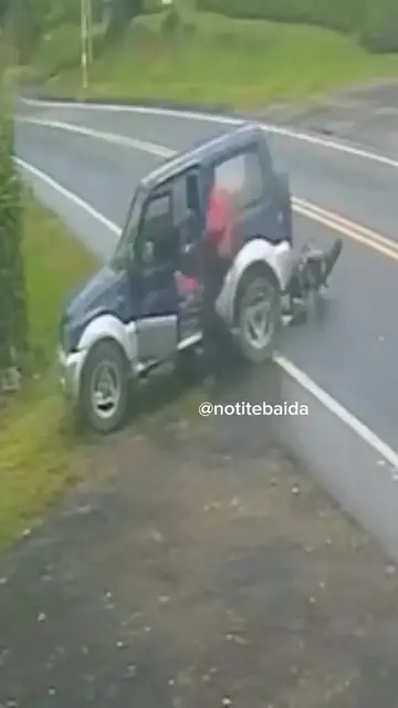 'Video thumbnail for Accidente motociclista muerto La Tebaida'