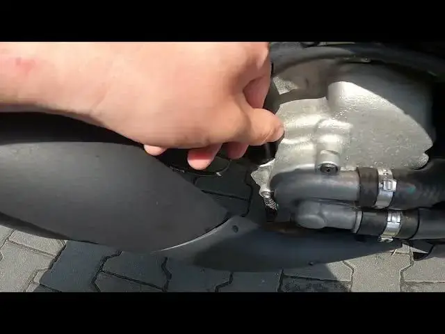 'Video thumbnail for Where is Engine Oil Level Dipstick in Piaggio Beverly ( 2021 – now ) | Measure Engine Oil Level'