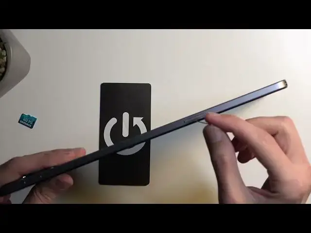 'Video thumbnail for How to Insert an SD Card into a LENOVO Tab M11 - Memory Card - Expanded Storage'