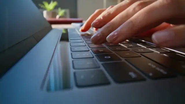 'Video thumbnail for Virtual English keyboard online'