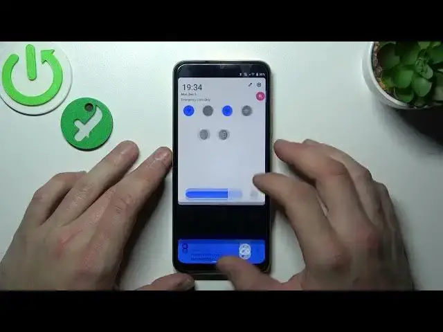 'Video thumbnail for Realme C33 - How To Turn Off Flashlight'