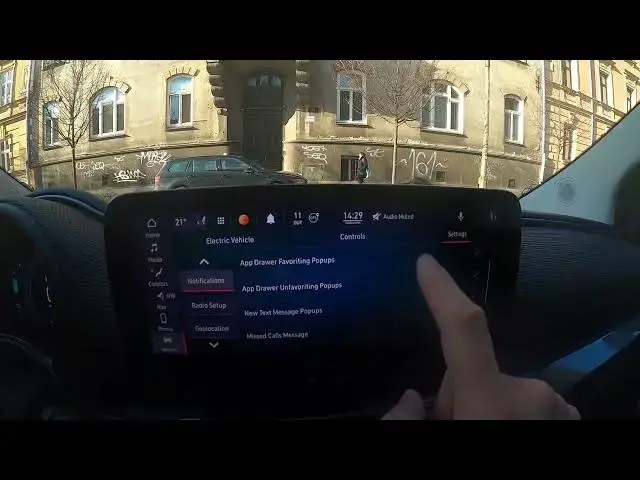 'Video thumbnail for How to Manage Notifications on Screen Display in Fiat 500 Electric (2020-now - Turn Notifications On'