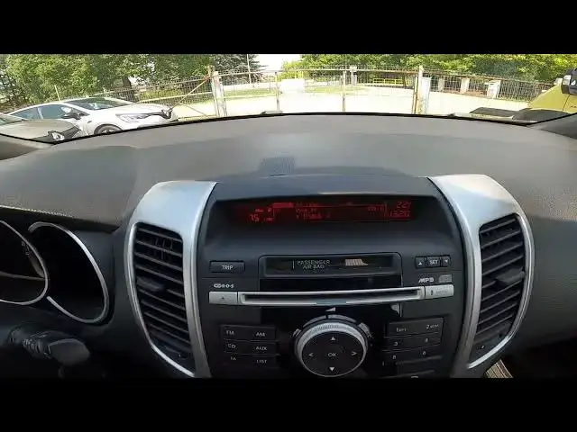 'Video thumbnail for How to Manually Change Radio Station in Kia Venga ( 2009 - 2019 ) - Adjust Radio Station'