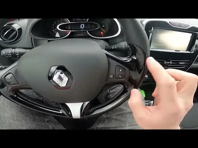 'Video thumbnail for Steering Wheel Buttons Description for Renault Clio IV ( 2012 – 2019 ) | Steering Wheel Functions'