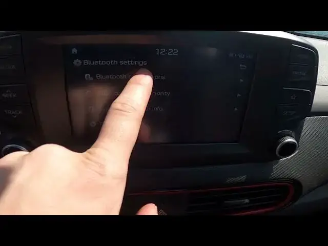 'Video thumbnail for How to Disconnect Smartphone from Radio in Hyundai Kona ( 2017 – now ) - Unpair Smartphone'