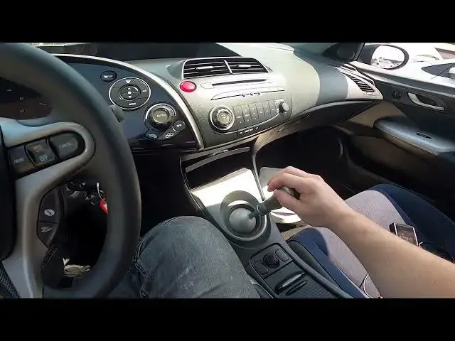 'Video thumbnail for How to Enter Reverse Gear in Honda Civic VIII ( 2006 – 2011 ) | Put On Reverse Gear'