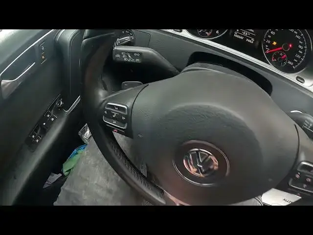'Video thumbnail for How to Enable or Disable Traction Control in Volkswagen Passat B7 (2010 - 2015) - Traction Control'