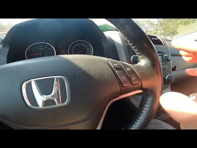 'Video thumbnail for Steering Wheel Buttons Description for Honda CR-V III ( 2006 – 2012 ) - Steering Wheel Functions'