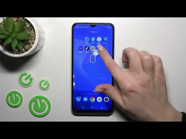 'Video thumbnail for Realme C33 - How To Create Home Screen Folders'
