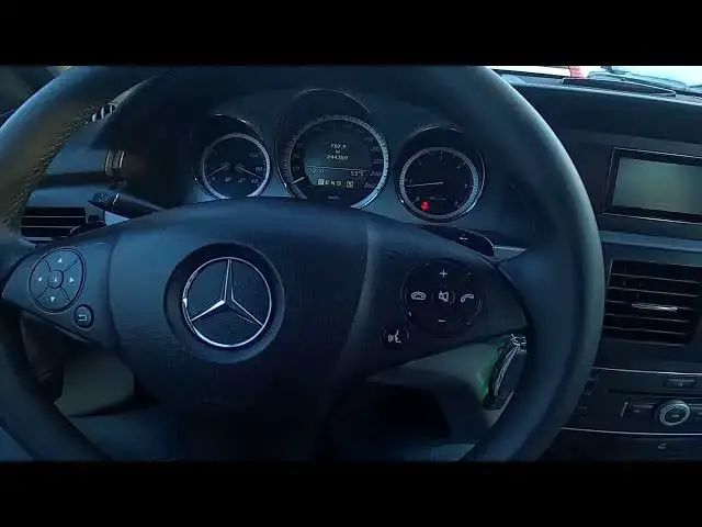 'Video thumbnail for How to Lock and Unlock Side Windows in Mercedes GLK Off-roader ( 2008 – 2011 ) | Child Lock'