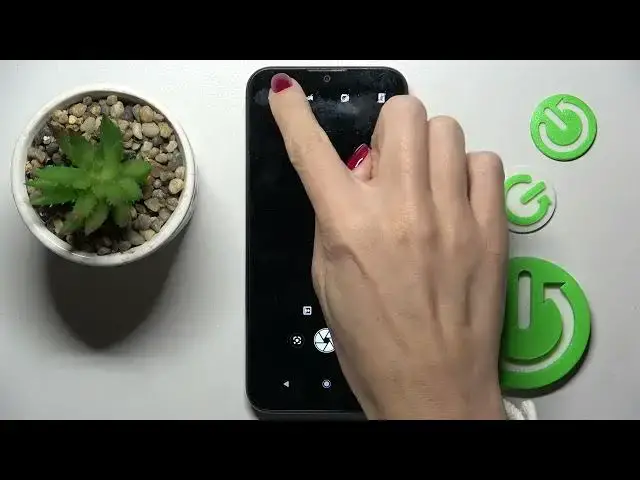 'Video thumbnail for How to Set Up Camera Timer on MOTOROLA Moto E6s?'