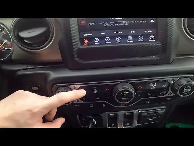'Video thumbnail for How to Enable or Disable Front Windshield Blowing in Jeep Wrangler IV ( 2018 – now )'