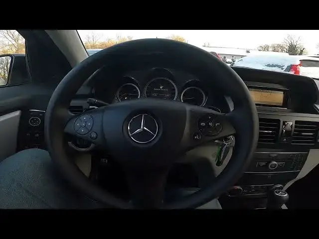 'Video thumbnail for How to Enable or Disable Traffic Announcements in Mercedes GLK Off-roader (2008–2011) | Manage TA'