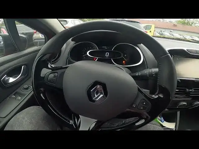'Video thumbnail for How to Manage Trip Info and Fuel Economy in Renault Clio IV ( 2012 – 2019 ) - Check Green Score'