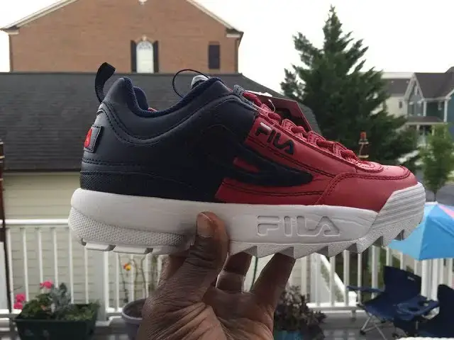 'Video thumbnail for Quick Look At The Fila Disruptor II Premium Split Red navy'