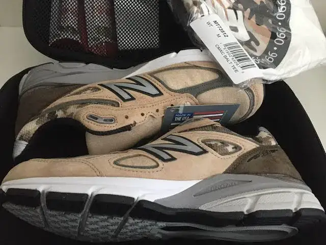 'Video thumbnail for Quick Look At The New Balance NB 990 V4 M990ML4 Survival Pack'