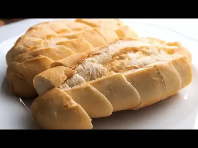 'Video thumbnail for Crispy & Buttery Garlic Bread | Easy Homemade Recipe'