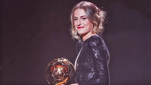 'Video thumbnail for TOP 10 Female Football Players ○ 2022 ○'