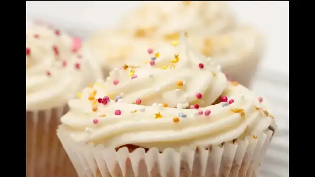 'Video thumbnail for Delicious Walmart Bakery Buttercream Frosting Recipe'