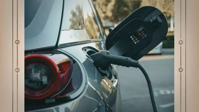 'Video thumbnail for Why is my Energizer Battery Charger Flashing? 5 Reasons'